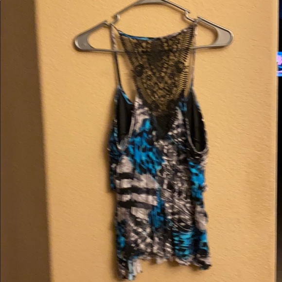 Summer top - Picture 3 of 3